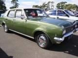 Holden120415_042lr.jpg